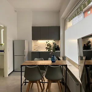 2-zimmer-appartment In Top-city-lage Mit Parken Und Klimaanlage Nuremberg